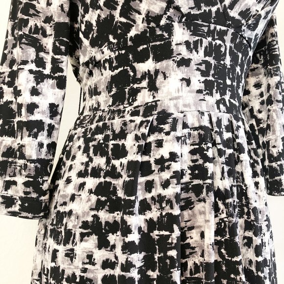 BCBGMaxAzria Petite Black White Gray Brush Stroke Surplice Faux Wrap Dress - Picture 9 of 13